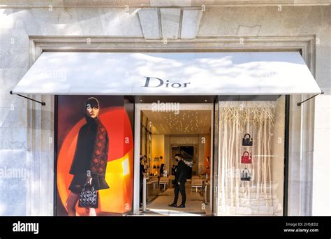 dior barcelona foto's|Christian Dior Barcelona: Exploring the World of Luxury Fashion .